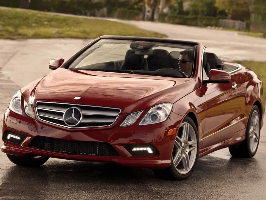  Mercedes-Benz E550 Cabriolet 2010 года  (фото 5 из 21)